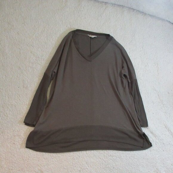 Pink Rose Women's Gray Sweater Size Medium - Picture 3 of 6